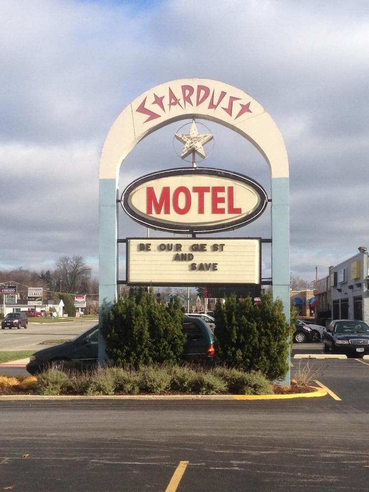 Stardust Motel Нейпървил Екстериор снимка